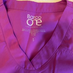Barco One set of scrubs size small
